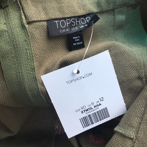  {TopShop} Green Floral Embroidered Mini Skirt - Picture 4 of 8